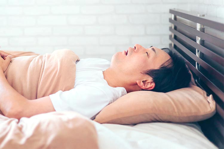 睡眠時無呼吸症候群の症状のイメージ写真